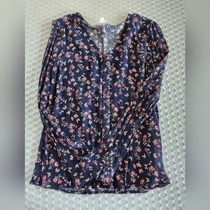 Market & Spruce Longsleeve